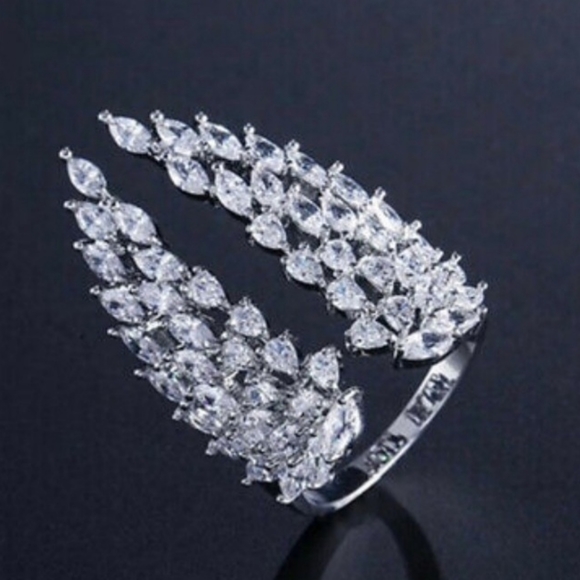 Diamond Angel Wing Ring - Picture 7 of 15